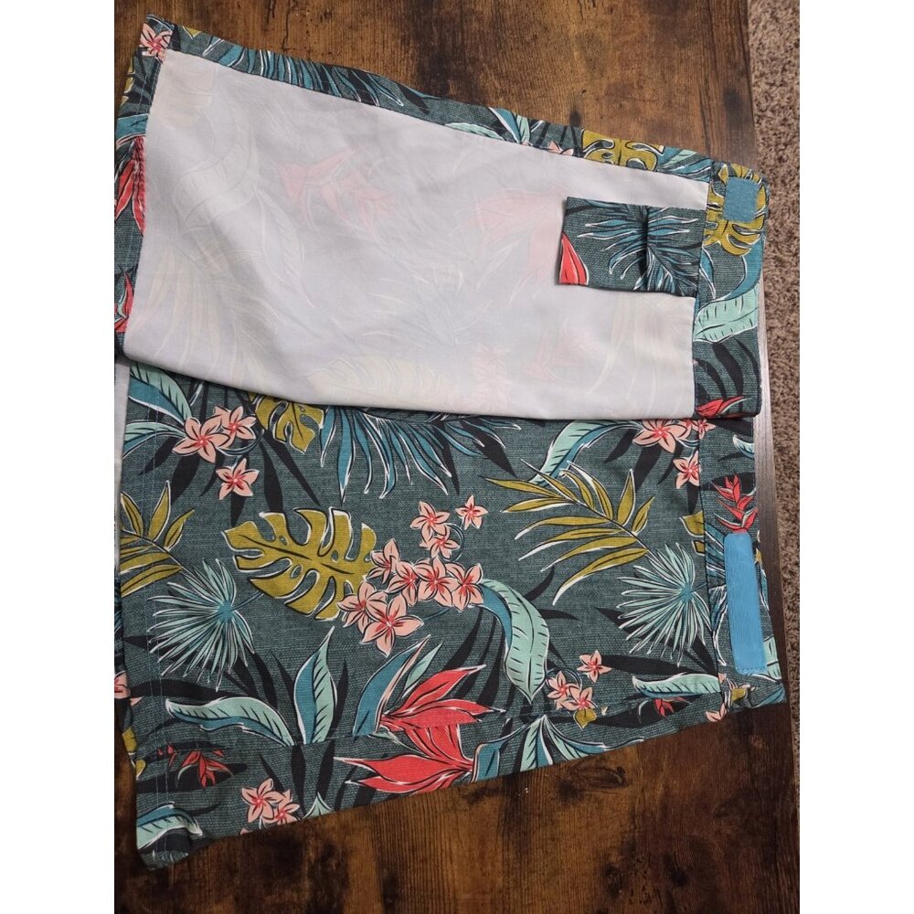 Rip Skirt Hawaiian Size Medium Floral Vintage True Wrap Length 2 Bali Jungle - Picture 8 of 9